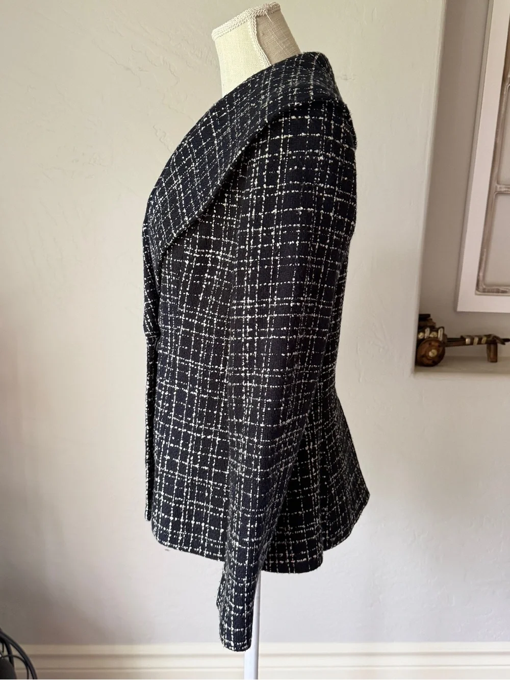 Calvin Klein Women's Black & White‎ Tweed Jacket Size 6